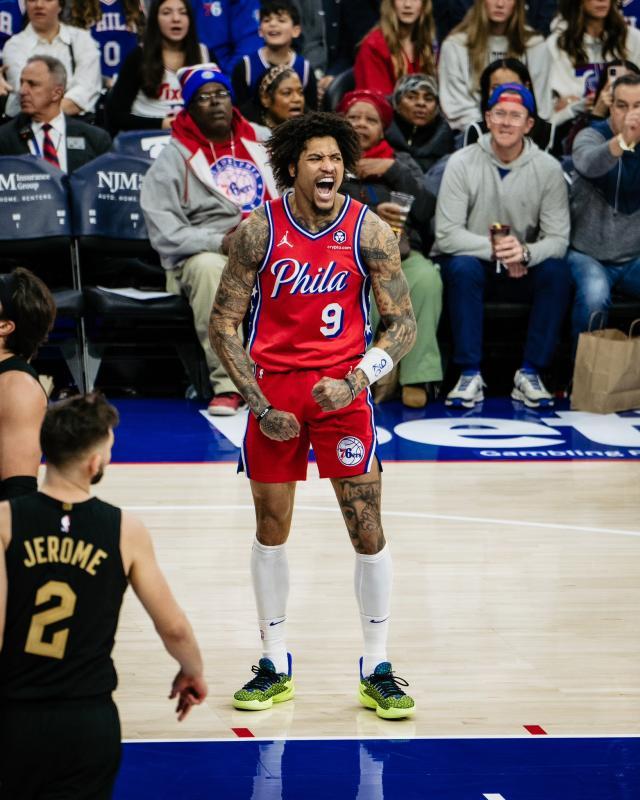 开云-比联盟最准更准！对攻大战76人21记三分送骑士连败