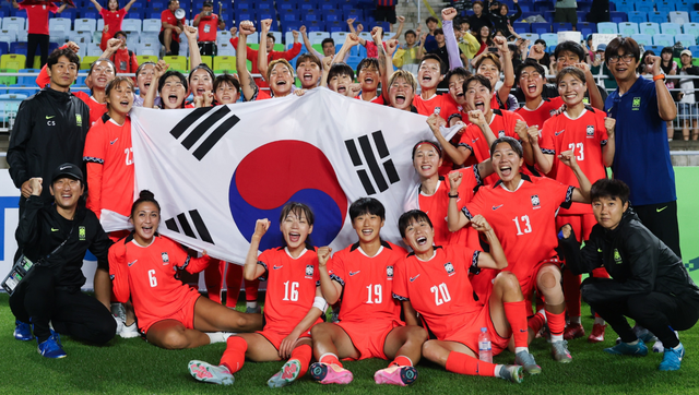 开云注册-3-0！女足亚洲杯首场惨案，韩国大胜升榜首，中国队首战获好消息